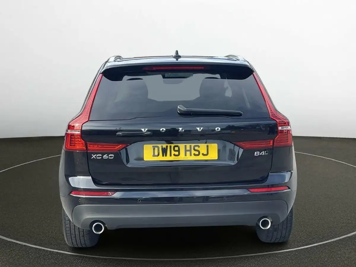 2019-volvo-xc60-20td-b4-momentum-big-6