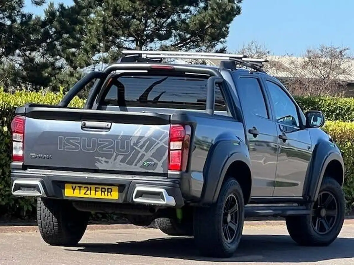 2021-isuzu-d-max-19td-xtr-nav-auto-big-8