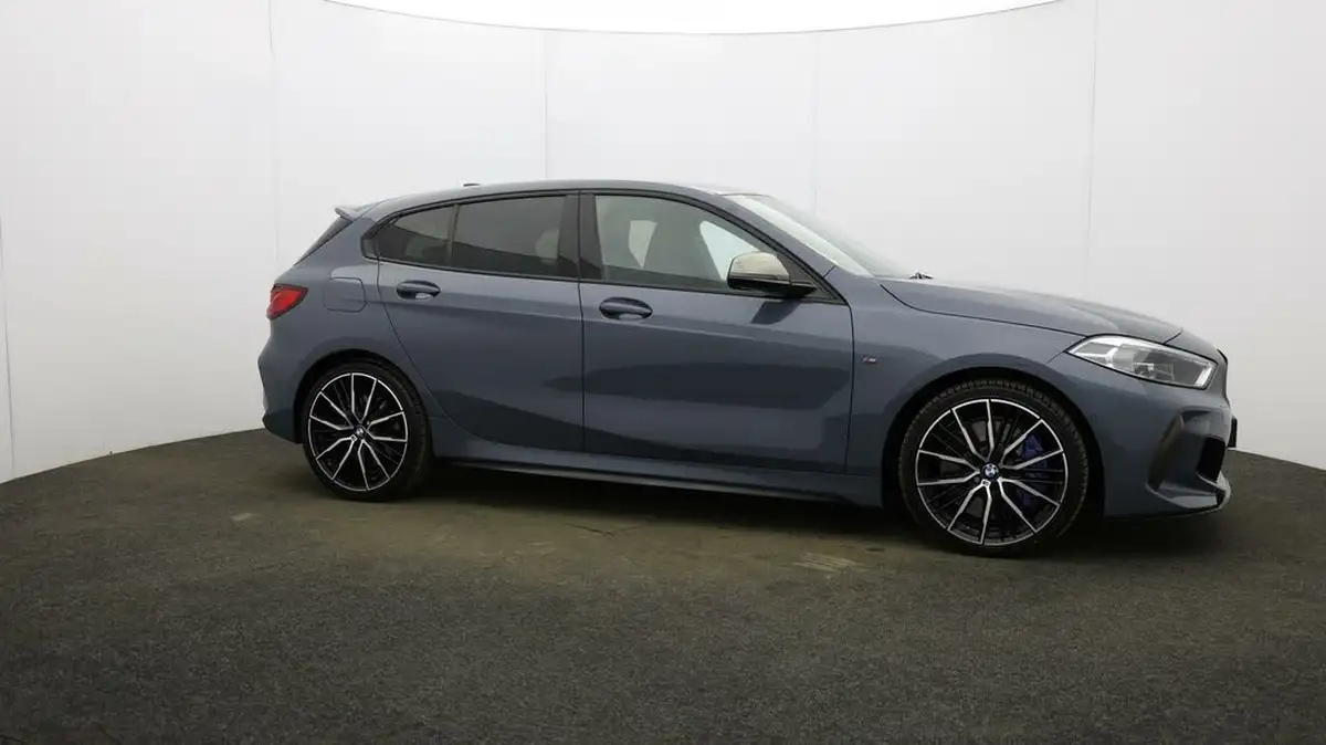 2020-bmw-1-series-20-m135i-xdrive-big-43