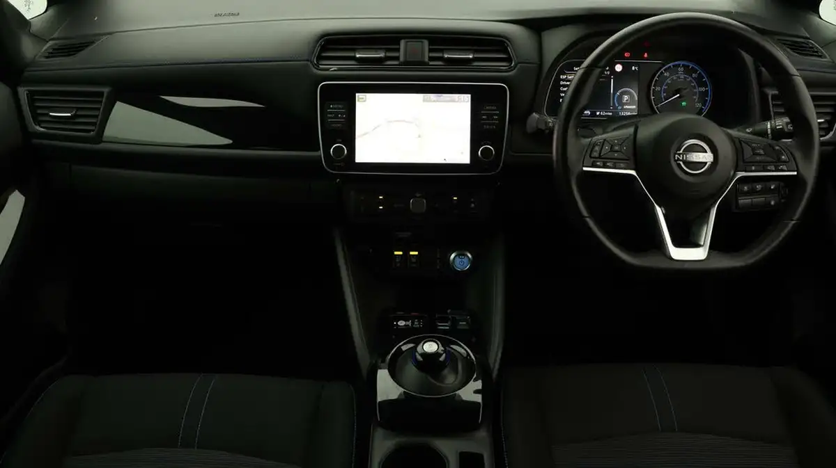 2023-nissan-leaf-e-n-connecta-39kwh-big-12