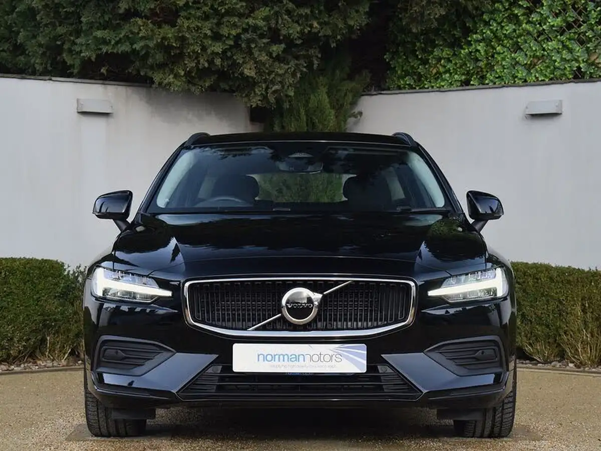 2022-volvo-v60-20-b3-core-big-9