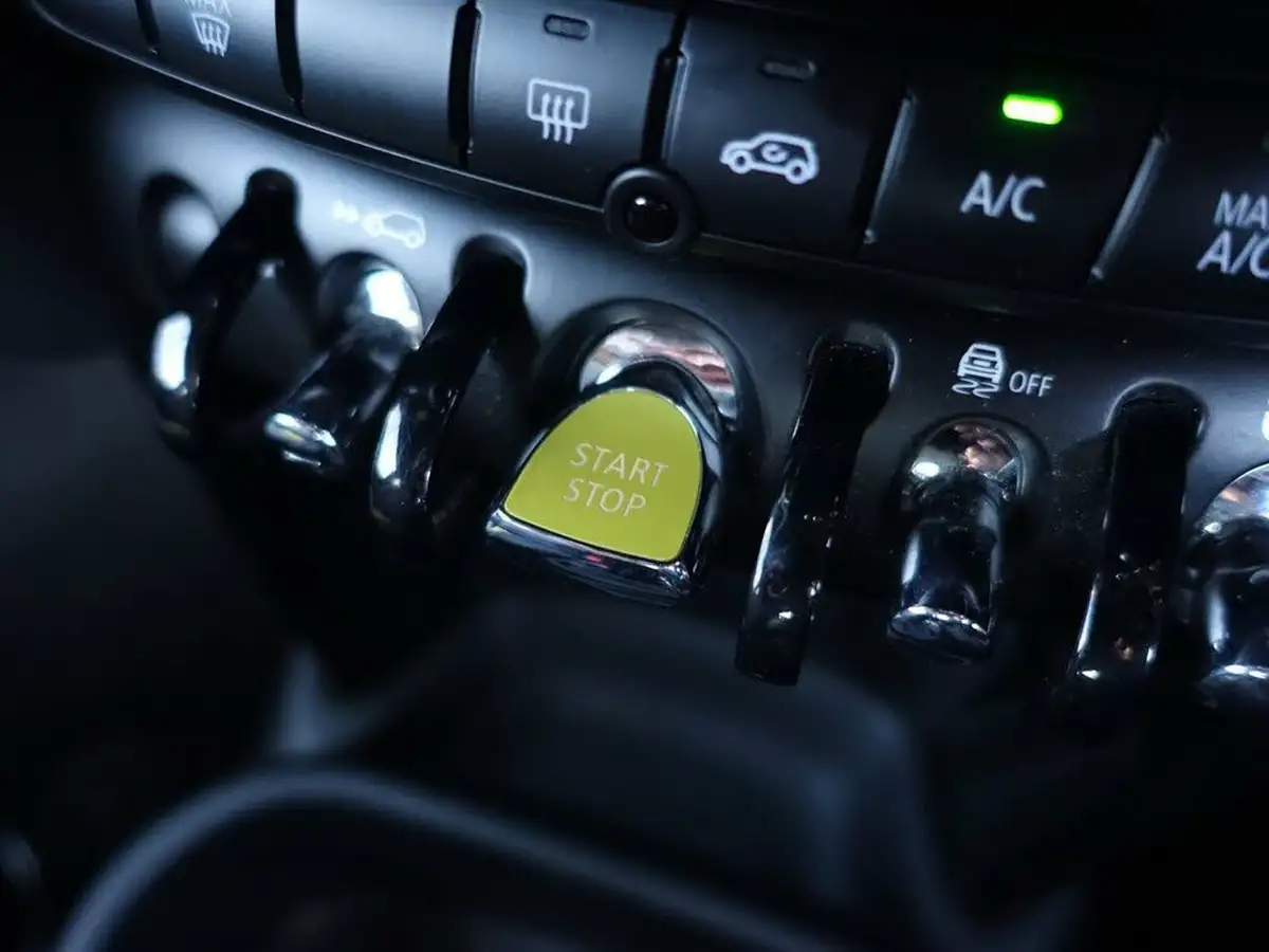 2022-mini-cooper-e-cooper-s-2-big-24
