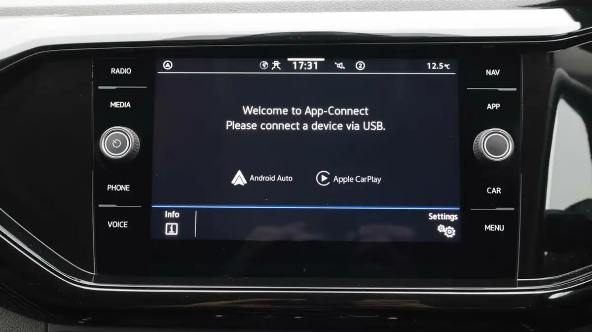2023-volkswagen-t-cross-10-tsi-black-edition-110ps-big-26