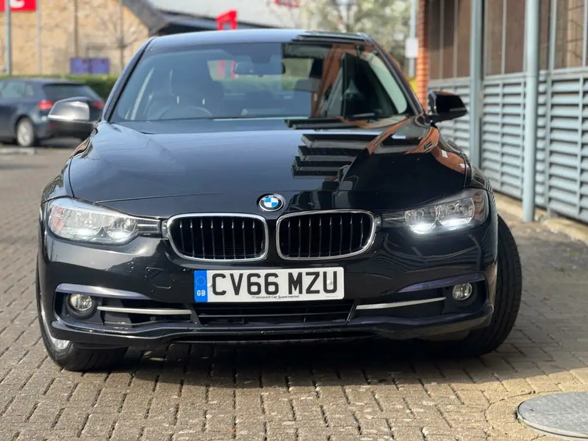 2016-bmw-3-series-15-318i-sport-saloon-4d-big-1