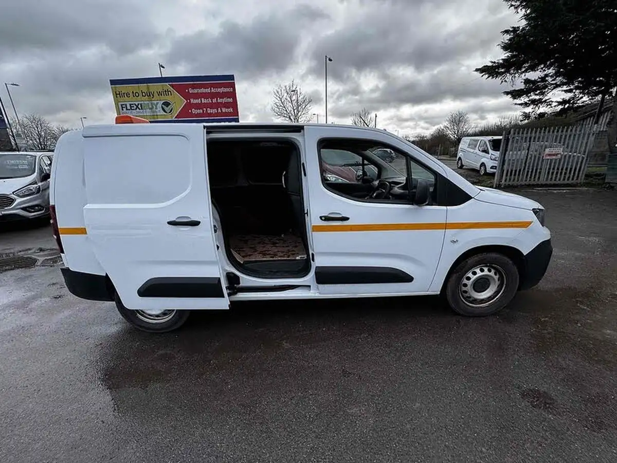 2019-peugeot-partner-16bluehdi-1000-grip-100ps-ss-big-10