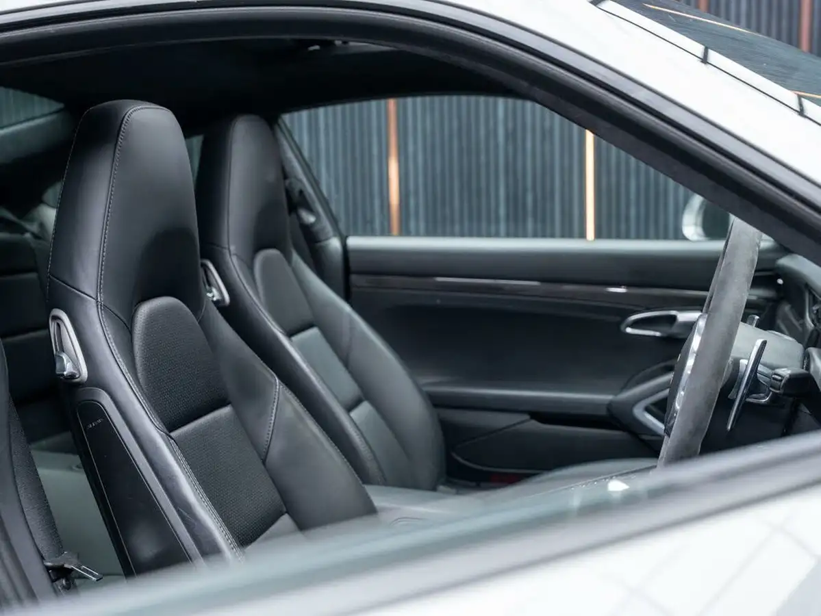 2014-porsche-911-38-turbo-s-coupe-big-41