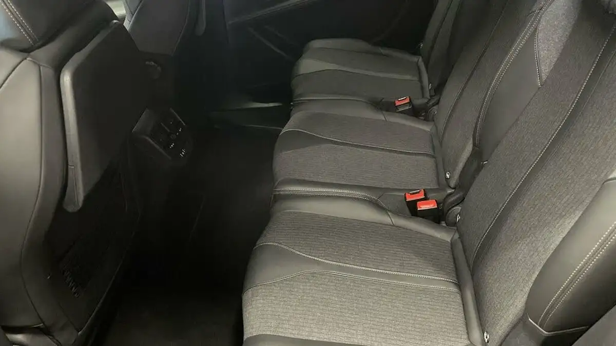 2020-peugeot-5008-suv-15-bluehdi-gt-line-eat8-big-17