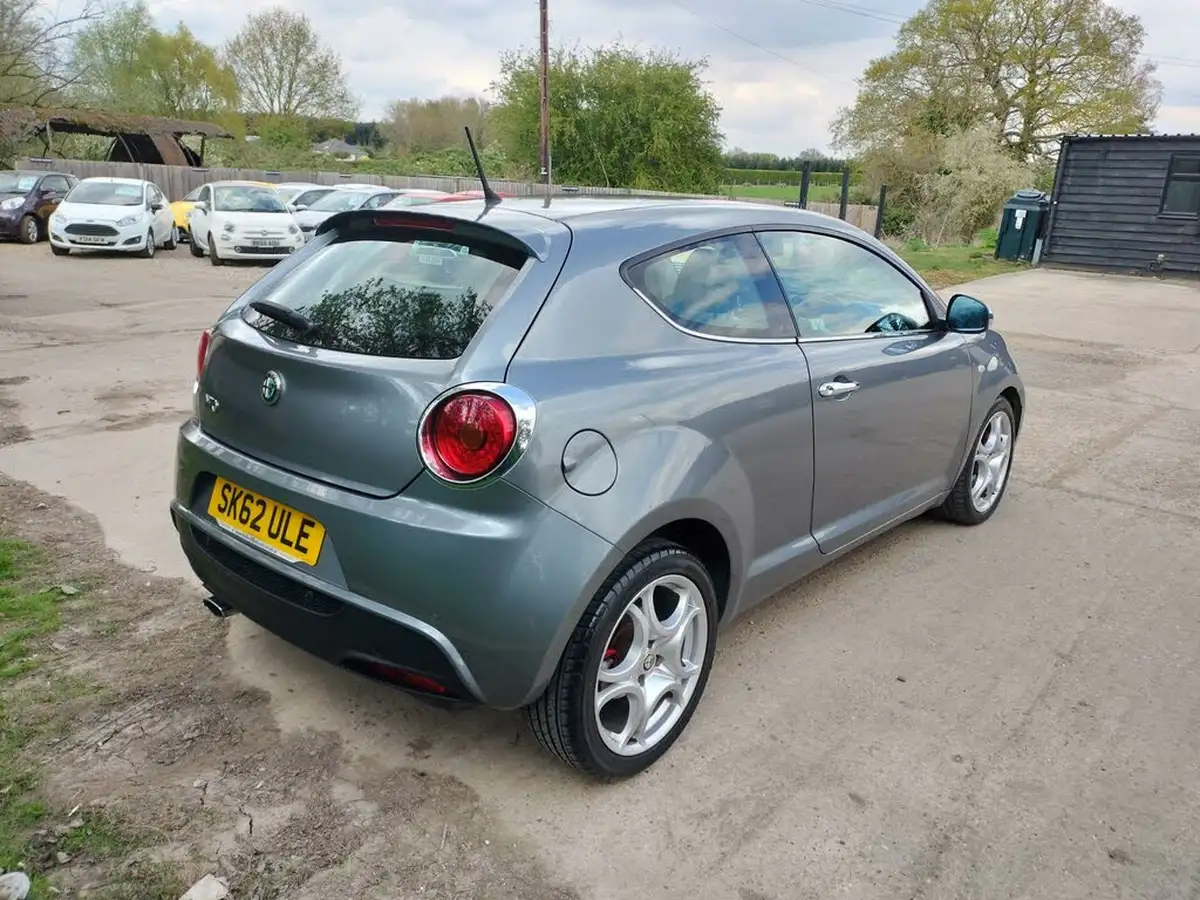 2012-alfa-romeo-mito-16td-veloce-big-21