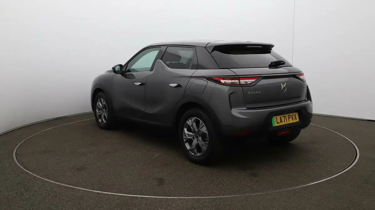 2022-ds-ds-3-crossback-e-tense-bastille-big-54