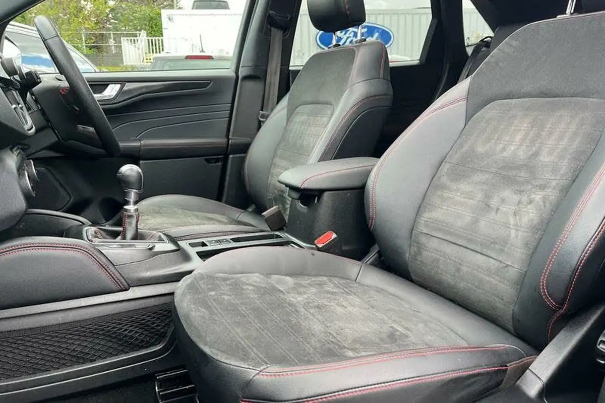 2022-ford-kuga-15t-st-line-x-edition-big-18