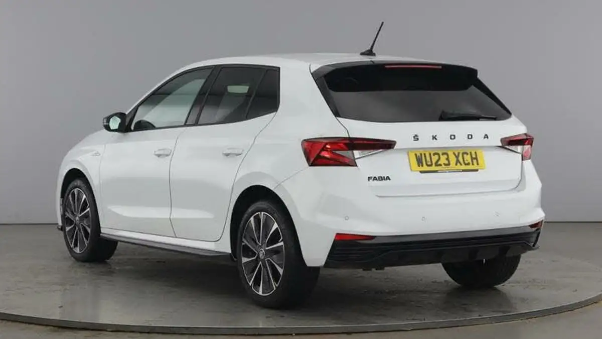 2023-skoda-fabia-15-tsi-monte-carlo-big-2