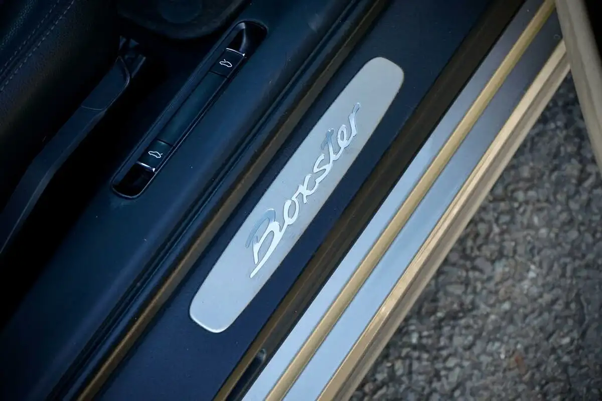 2012-porsche-boxster-27-pdk-big-57