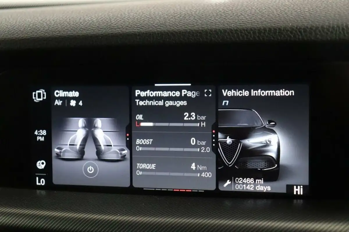 2022-alfa-romeo-stelvio-20-veloce-big-12