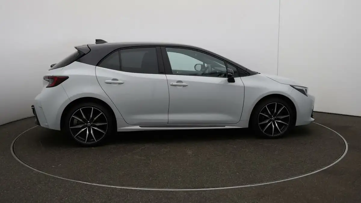 2023-toyota-corolla-18-vvt-i-gr-sport-138bhp-hatchback-big-8