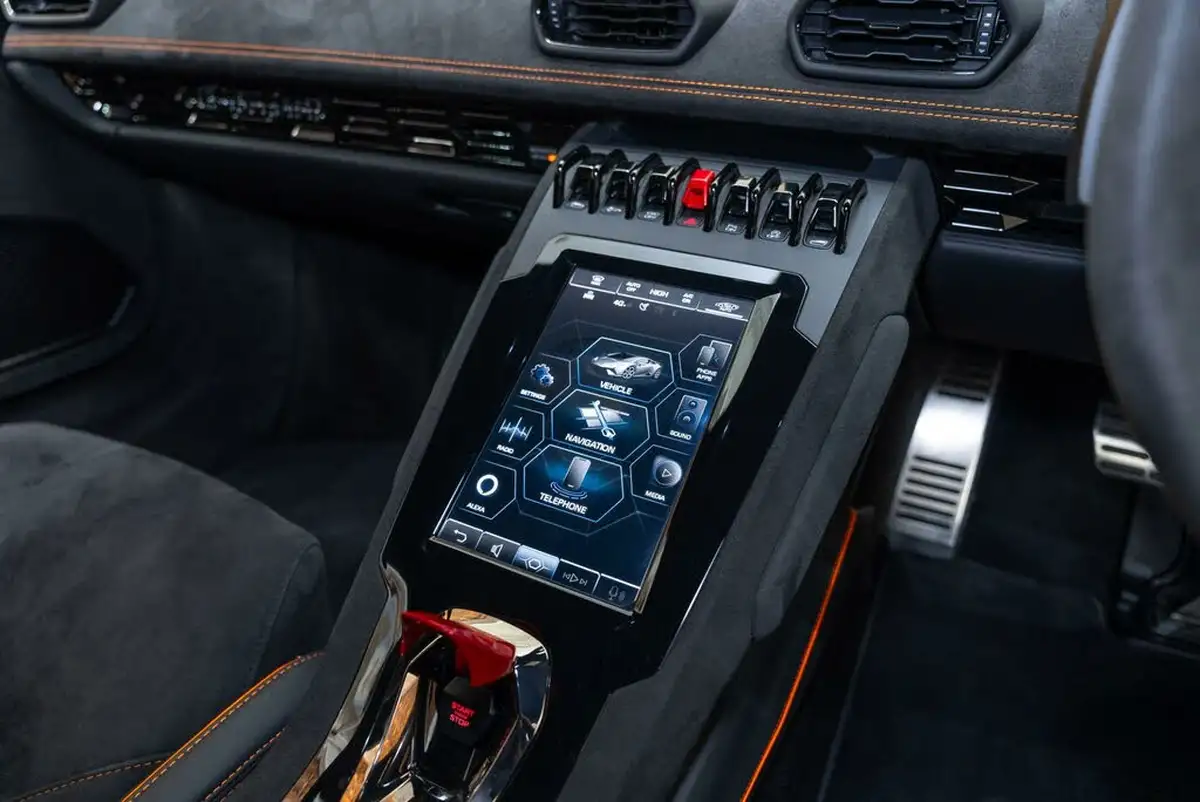 2023-lamborghini-huracan-52-tecnica-big-18