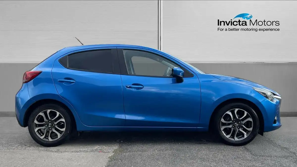 2017-mazda-mazda2-15-sport-nav-115ps-big-1