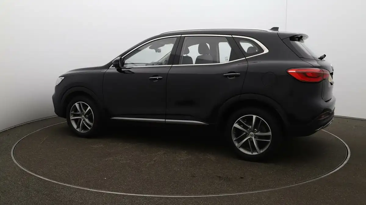 2022-mg-hs-15t-gdi-excite-162ps-big-38