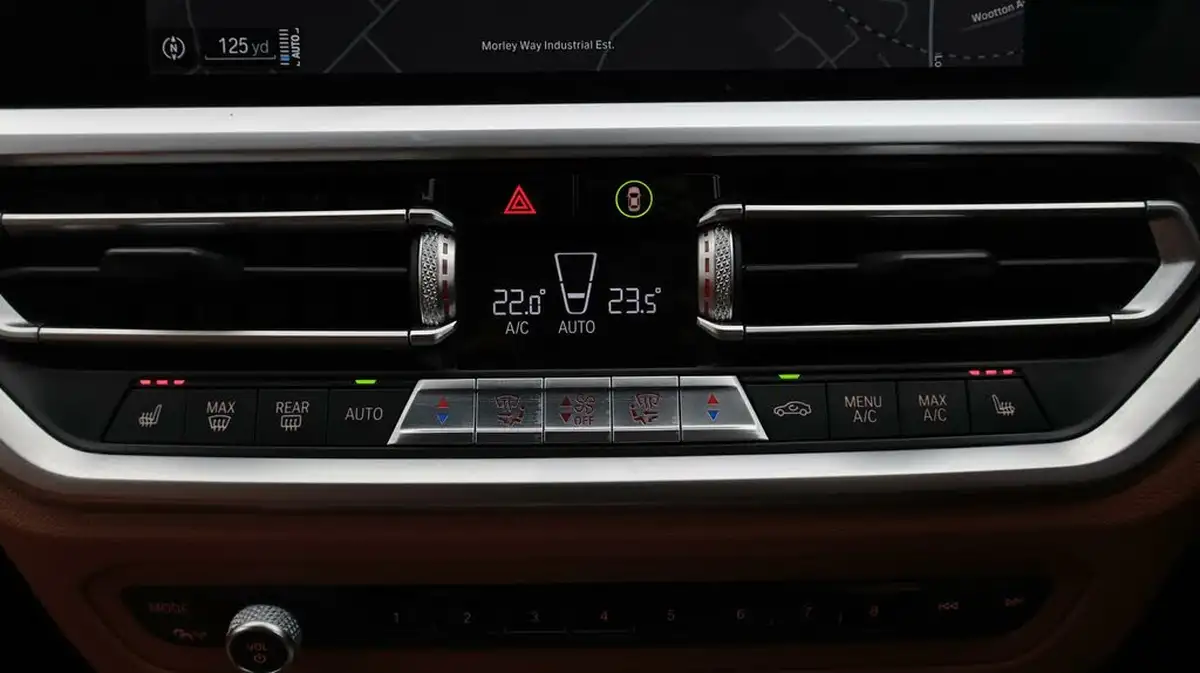 2019-bmw-3-series-20-330e-m-sport-plus-pack-big-12