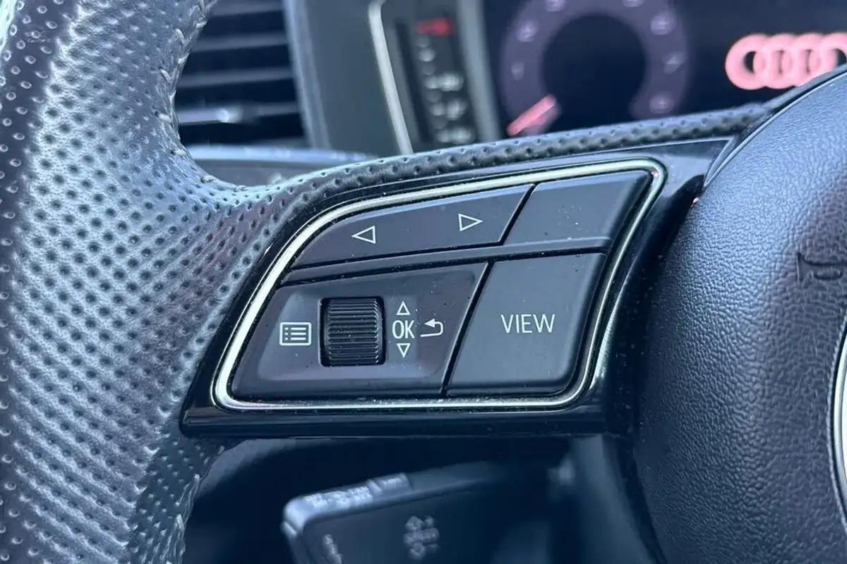 2019-audi-a1-10-30-tfsi-s-line-big-35