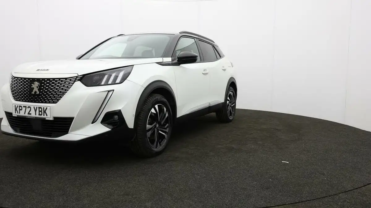 2021-peugeot-2008-suv-e-gt-big-50