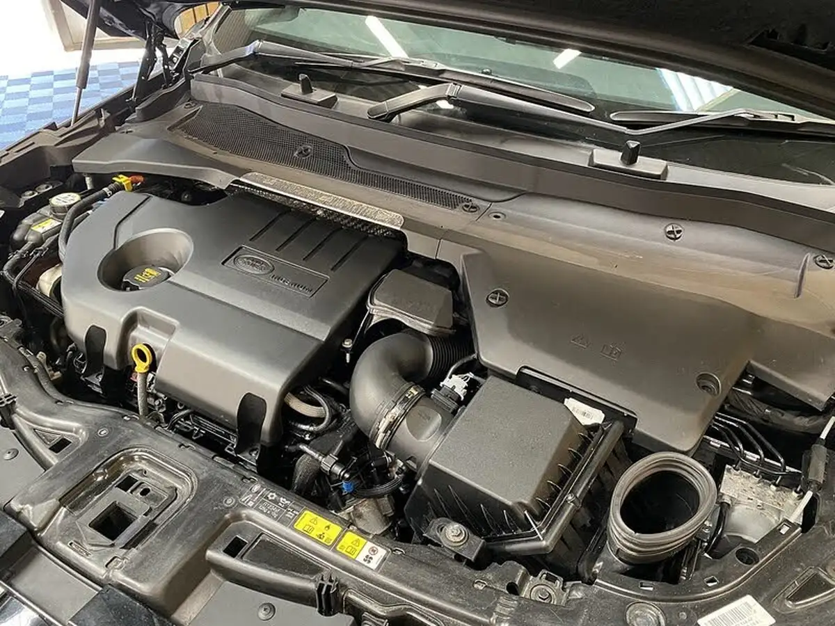 2020-land-rover-discovery-sport-20-d180-r-dynamic-hse-big-34