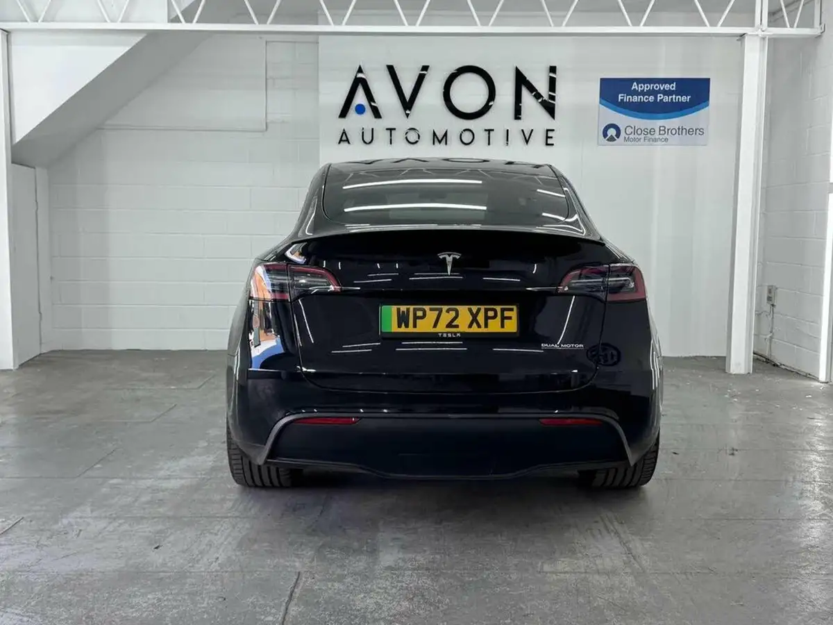 2022-tesla-model-y-e-performance-big-9