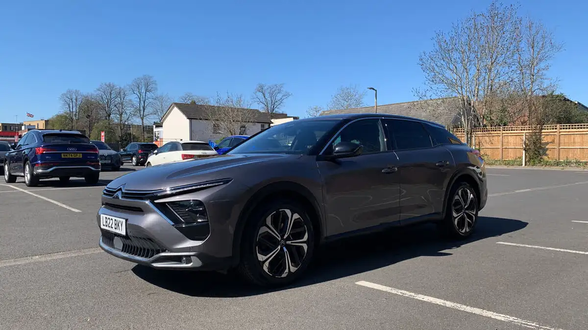 2022-citroen-c5-x-12-puretech-sense-plus-big-6