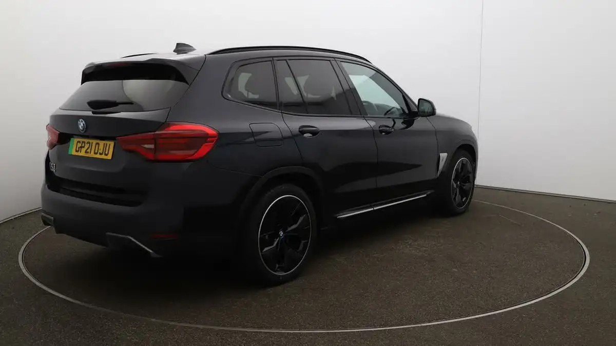 2021-bmw-ix3-e-premier-edition-big-47