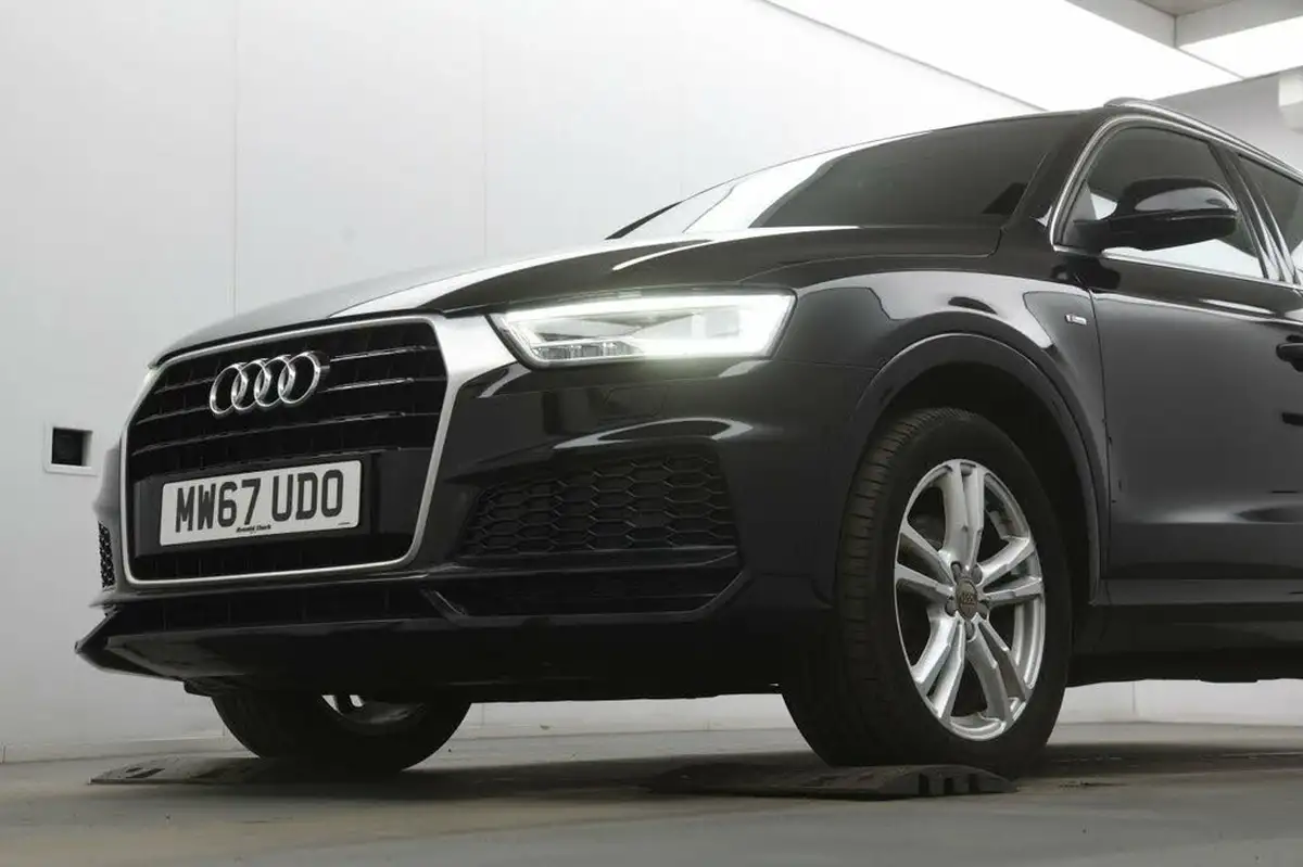 2017-audi-q3-14-tfsi-s-line-edition-big-8