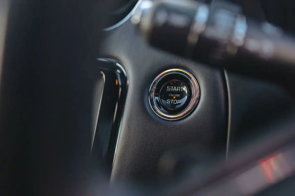 2015-jaguar-xj-series-50-xjr-saloon-big-34