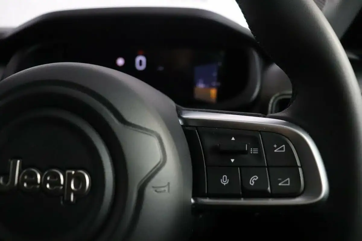 2024-jeep-avenger-12-gse-altitude-big-14