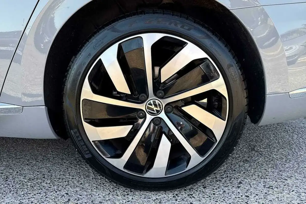 2024-volkswagen-arteon-20-tsi-r-line-fastback-big-22