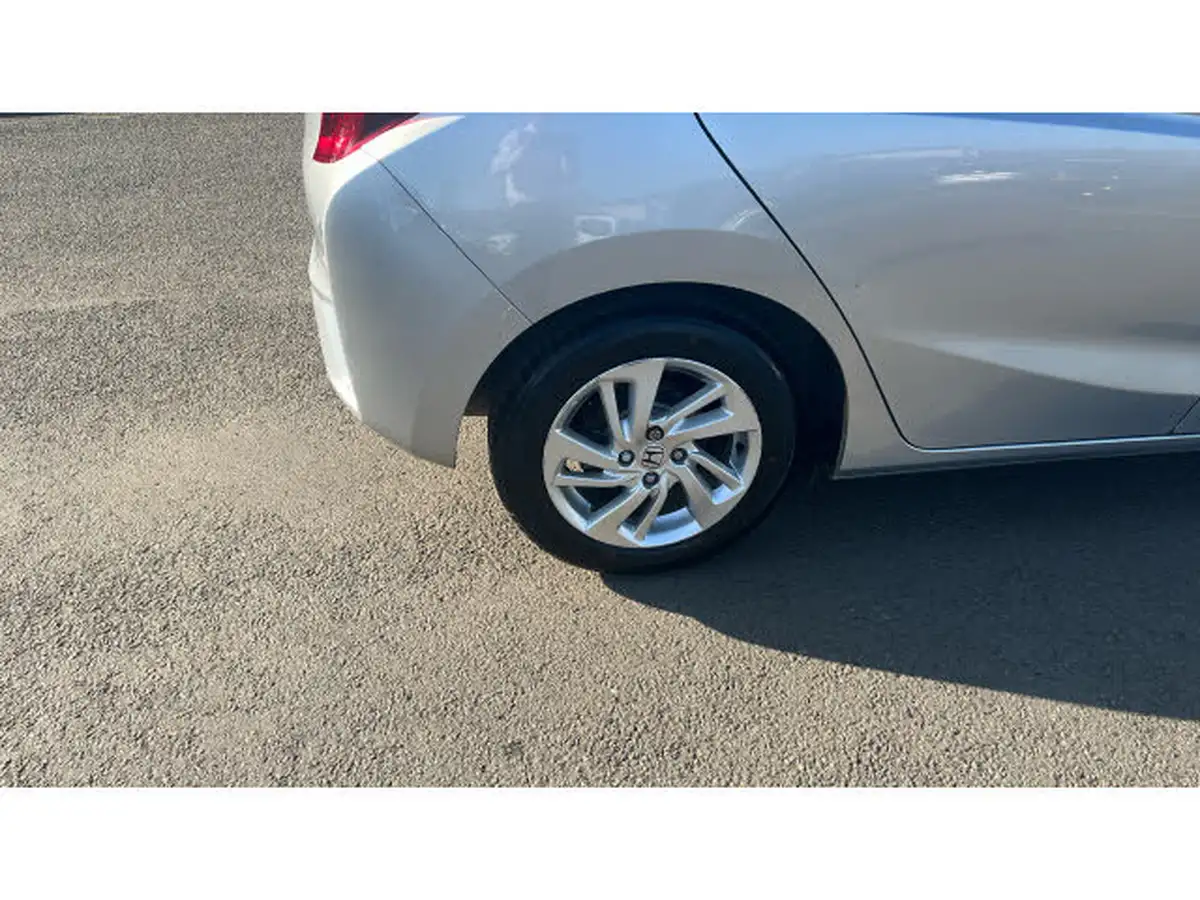 2016-honda-jazz-13-i-vtec-se-big-30
