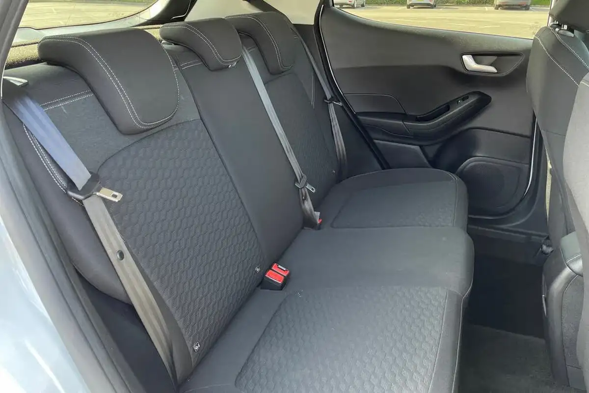 2022-ford-fiesta-10t-titanium-100ps-big-40