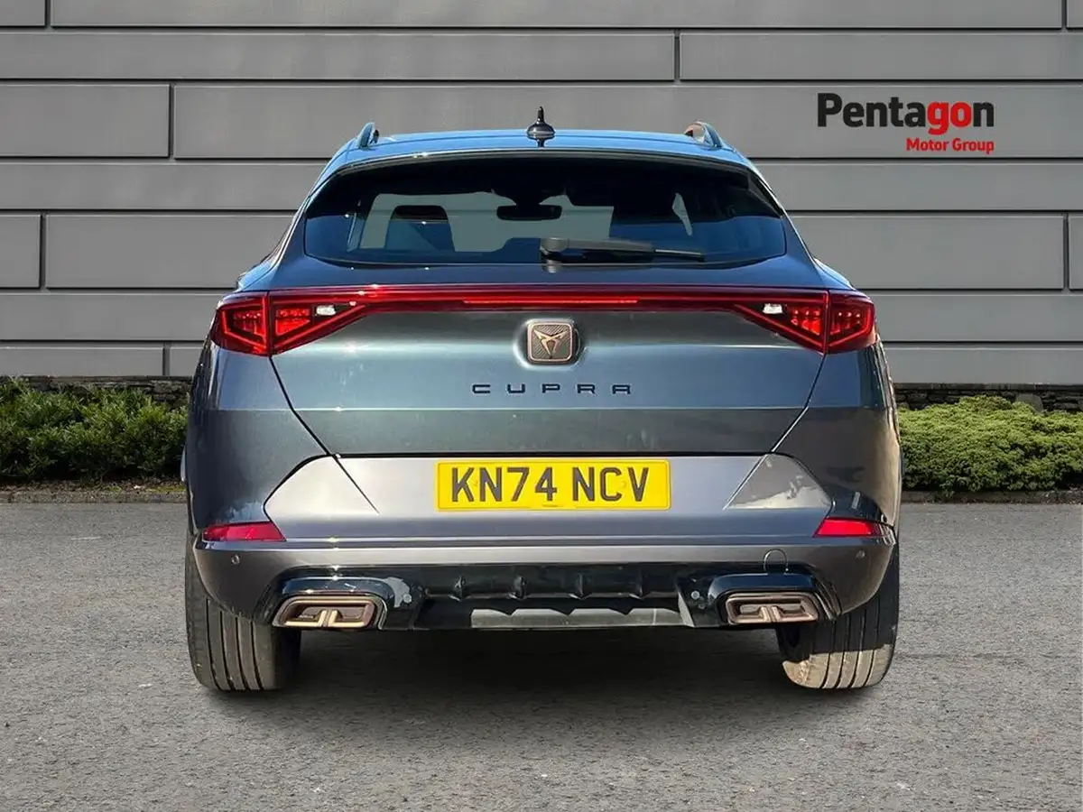 2024-cupra-formentor-14-e-hybrid-v1-big-13