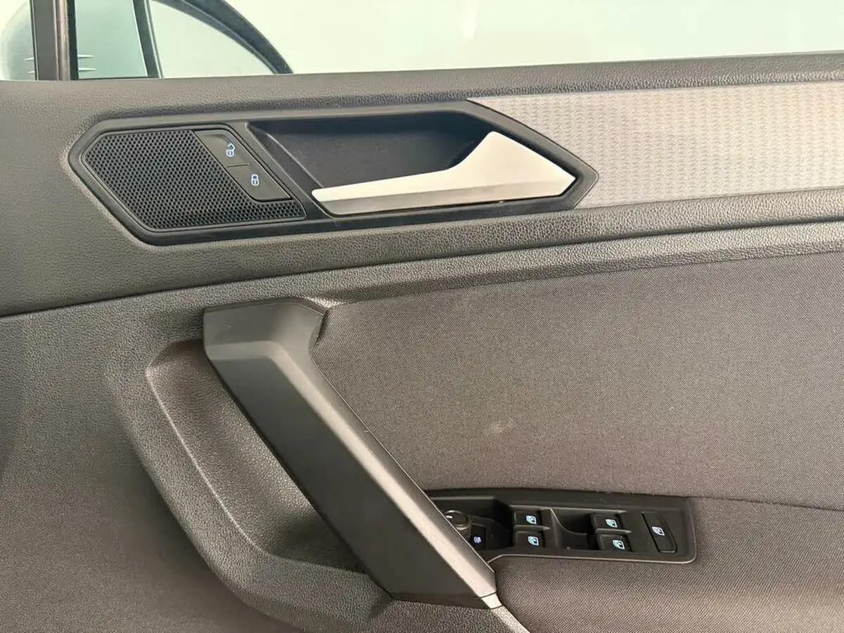 2021-volkswagen-tiguan-15-tsi-life-150ps-dsg-big-31