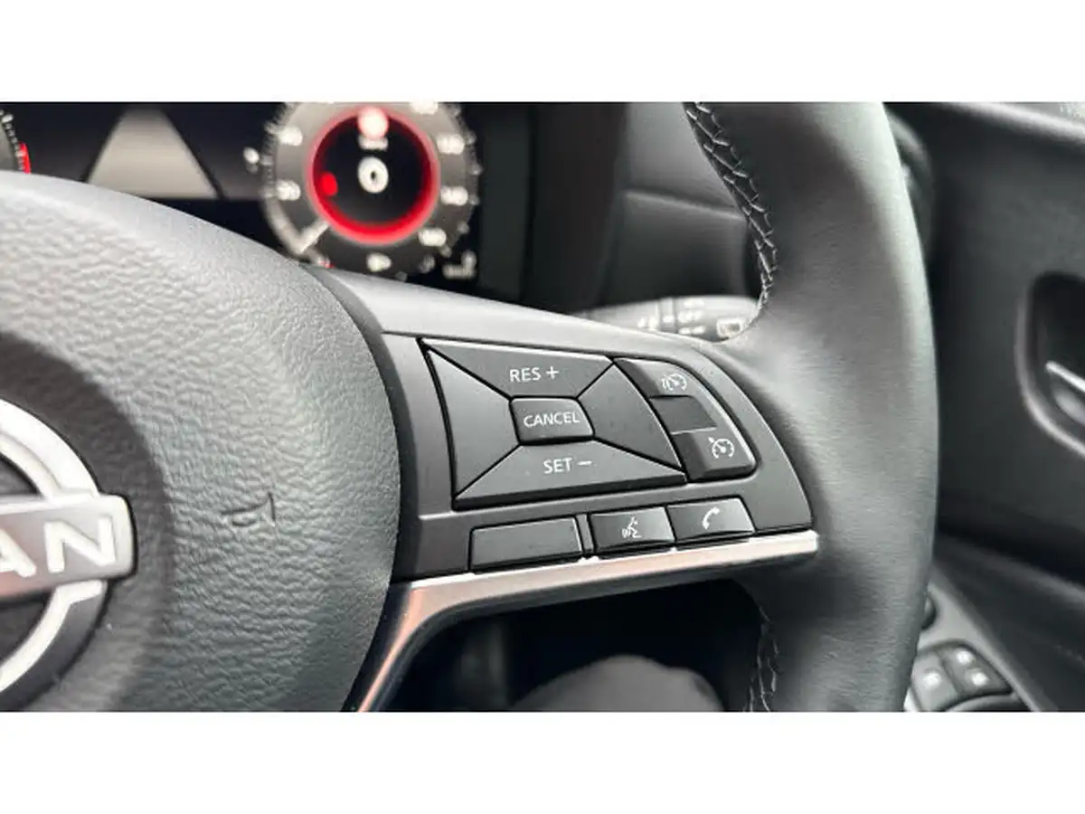 2024-nissan-juke-10-dig-t-n-connecta-big-22