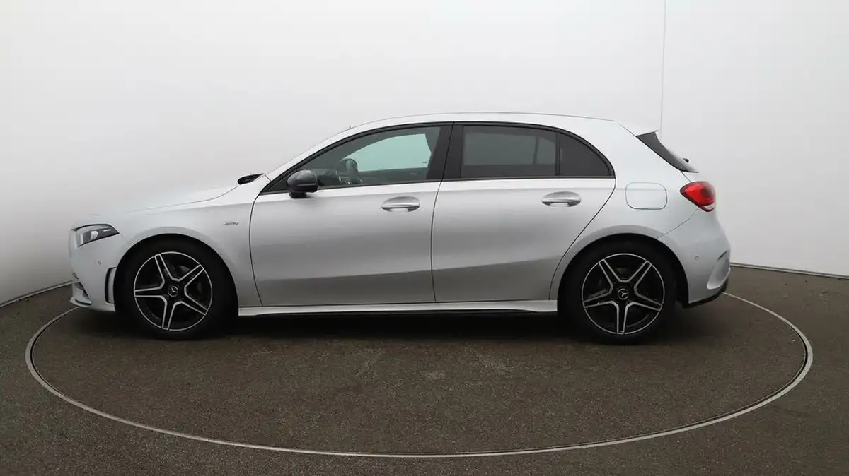 2022-mercedes-benz-a-class-13-a200-amg-line-executive-edition-hatchback-5d-7g-dct-big-56