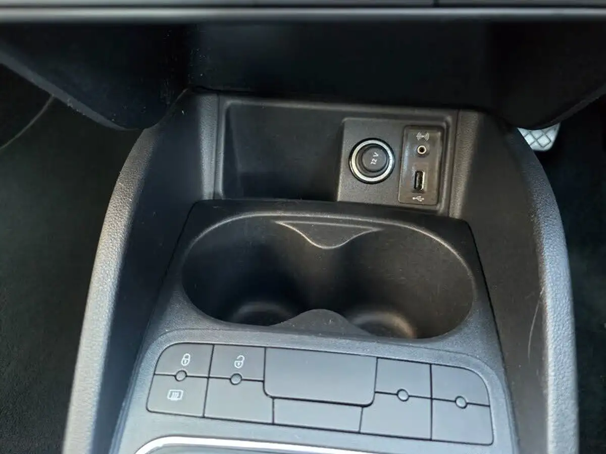 2016-seat-ibiza-12-tsi-se-technology-hatchback-5d-big-24