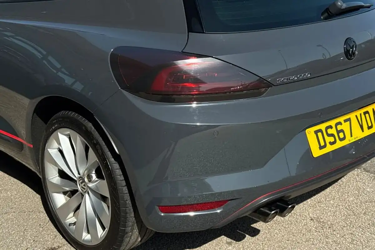 2017-volkswagen-scirocco-20tdi-gt-150ps-ss-big-7