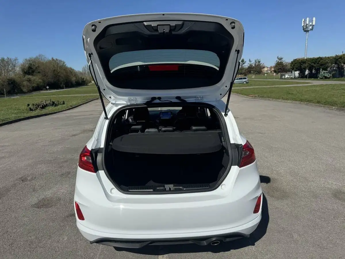 2019-ford-fiesta-10t-st-line-x-125ps-5d-big-16