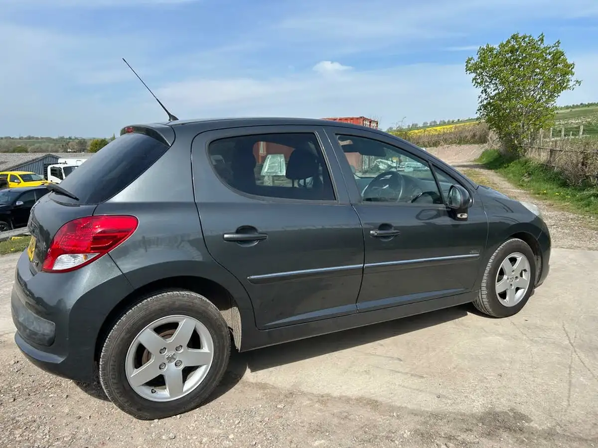 2012-peugeot-207-14-sportium-vti-95-5d-1397cc-big-8
