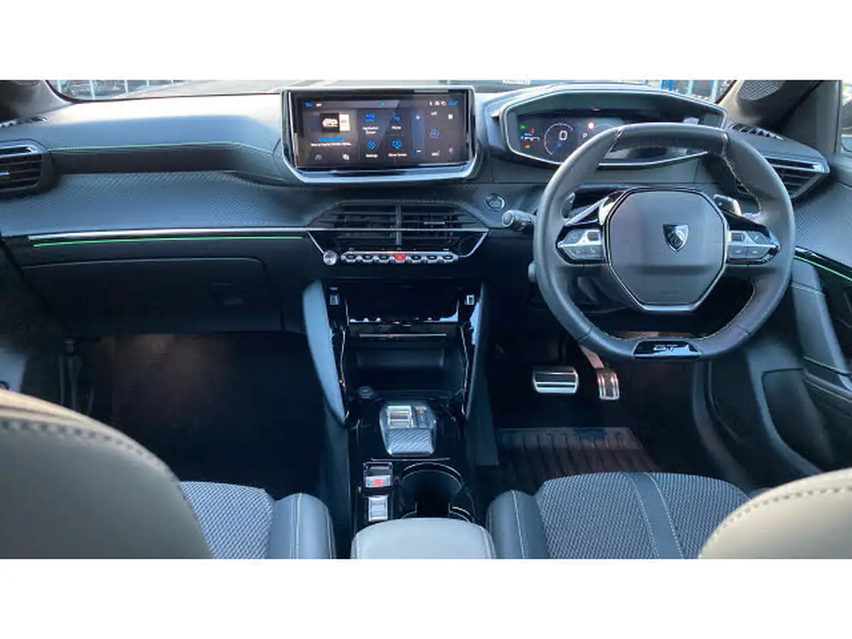 2024-peugeot-208-12-puretech-gt-136ps-hybrid-e-dsc6-big-9