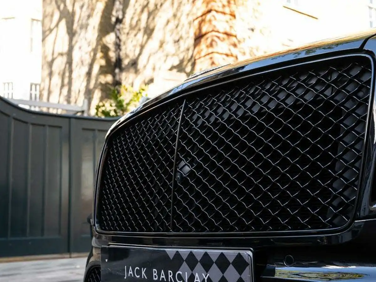2023-bentley-bentayga-40-v8-big-46