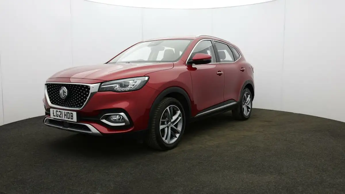 2021-mg-hs-15t-gdi-exclusive-162ps-big-30