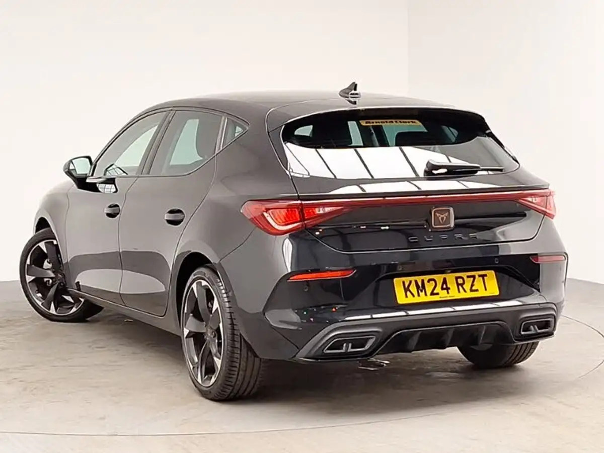 2024-cupra-leon-nf-15-etsi-v1-hatchback-big-1