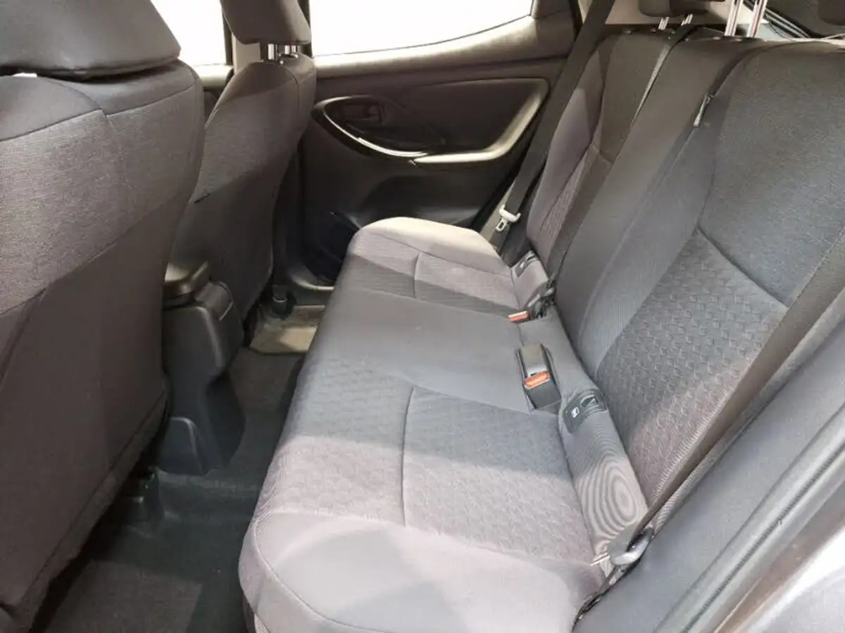 2023-mazda-mazda2-15-agile-big-5
