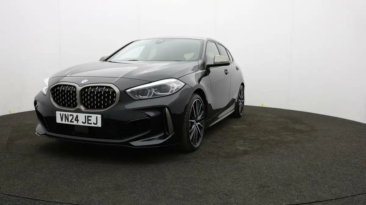 2024-bmw-1-series-20-m135i-xdrive-big-50