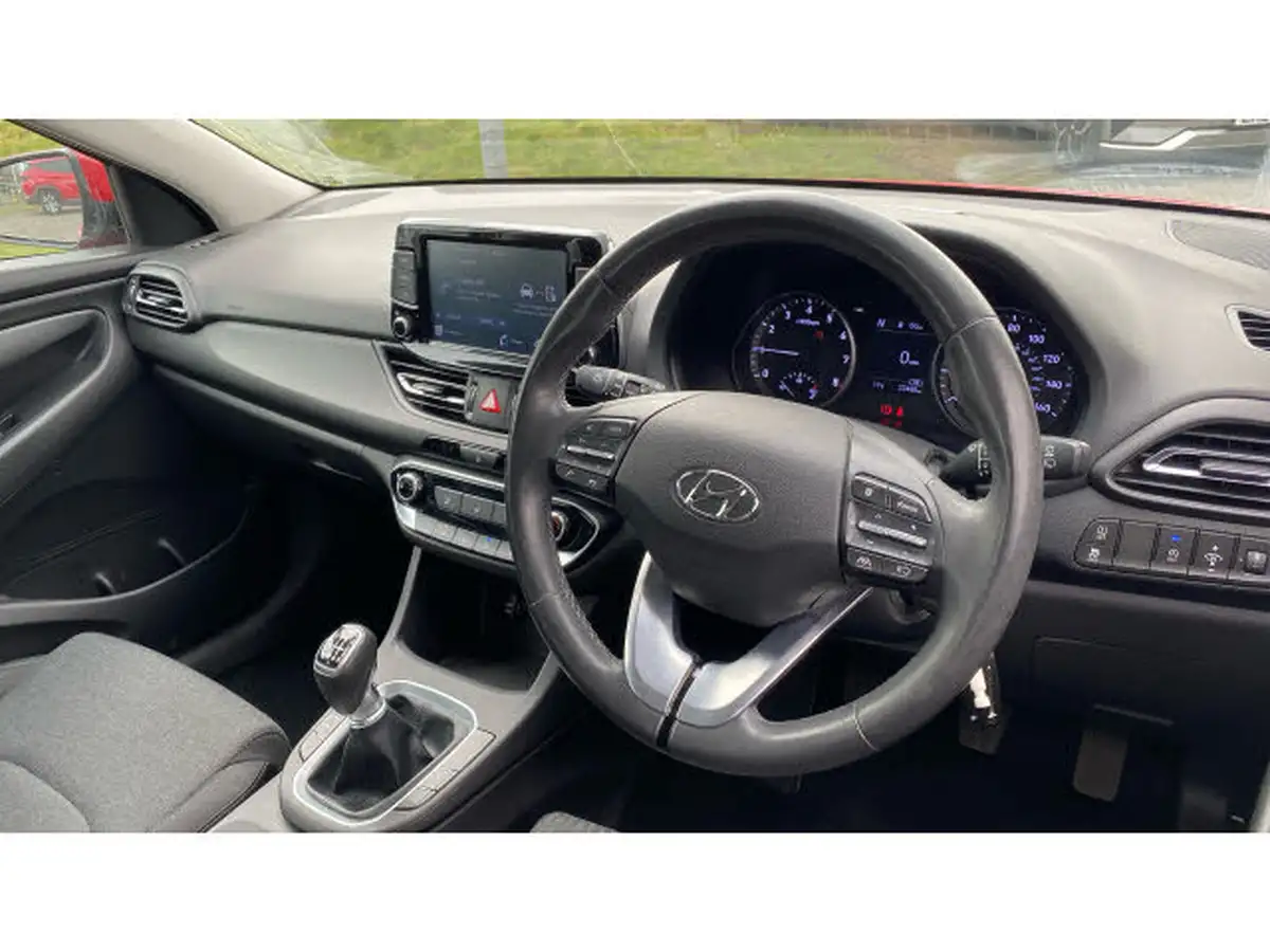 2022-hyundai-i30-10-t-gdi-se-connect-hatchback-big-10