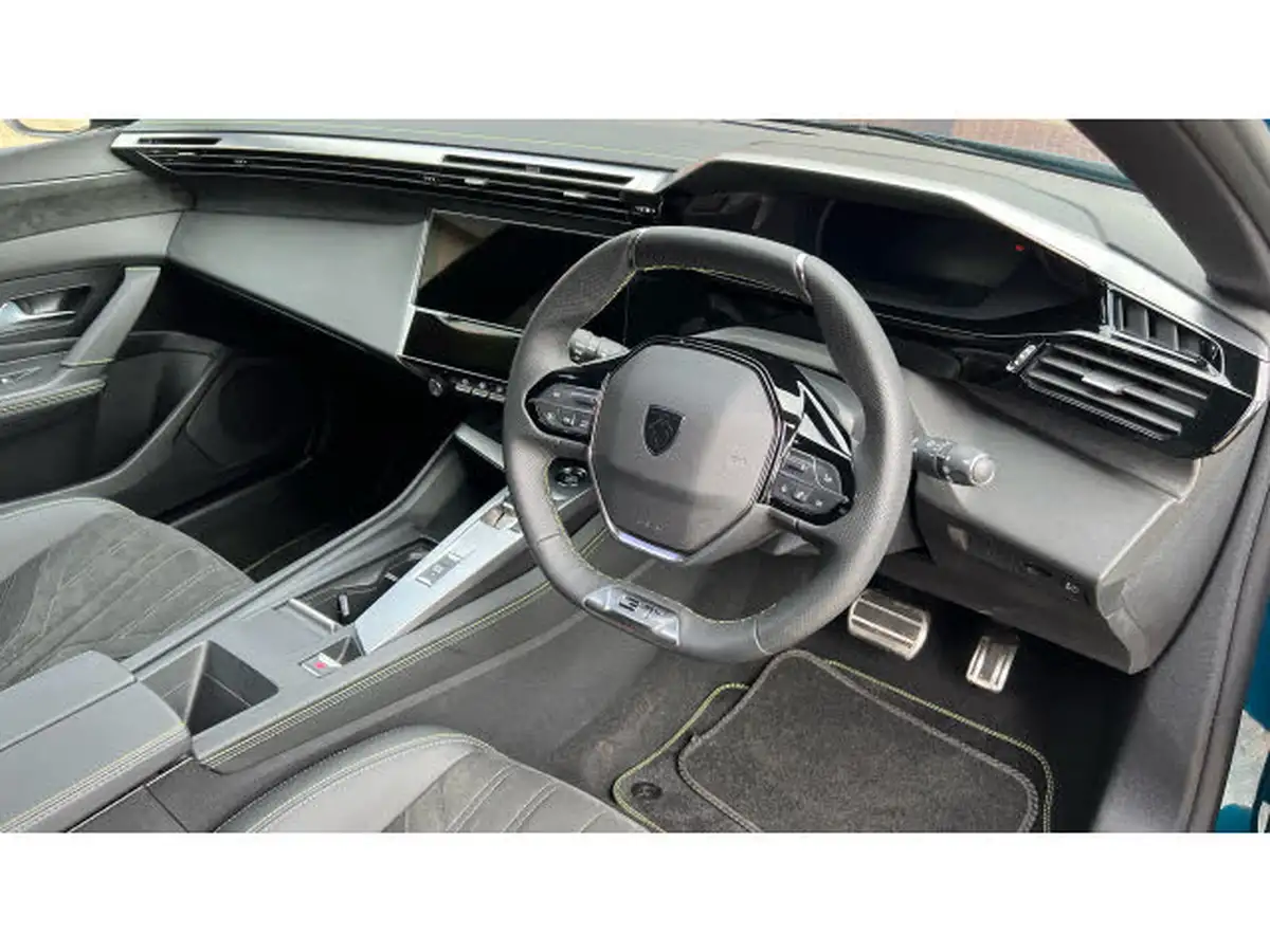 2024-peugeot-308-e-gt-big-10